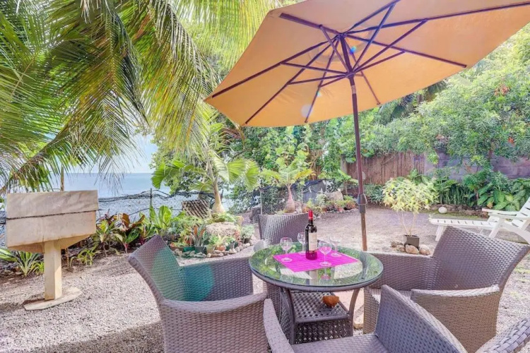 Tahiti beach house