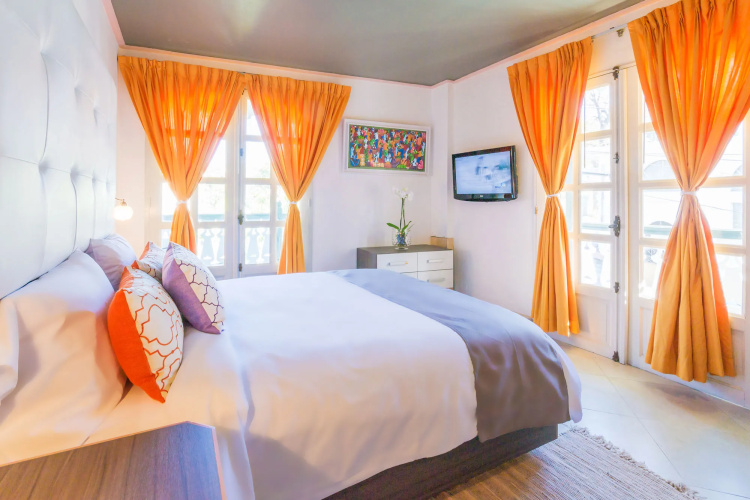 Kinam Hotel