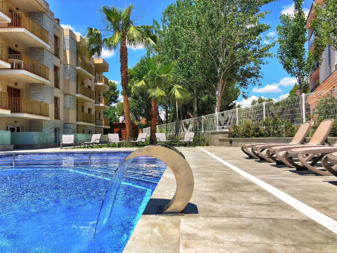 Apartamentos Pins Marina 24