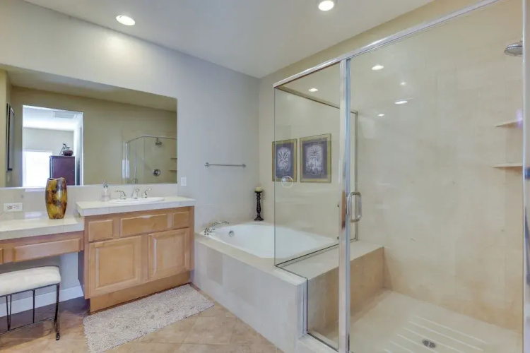 066097: La Quinta Home on Golf Course w/ Pool!