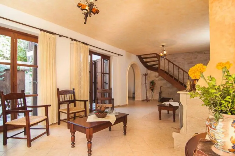 Sarris Villa, a country side villa, By ThinkVilla