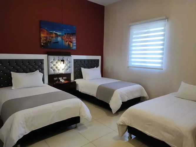 Standard Triple room