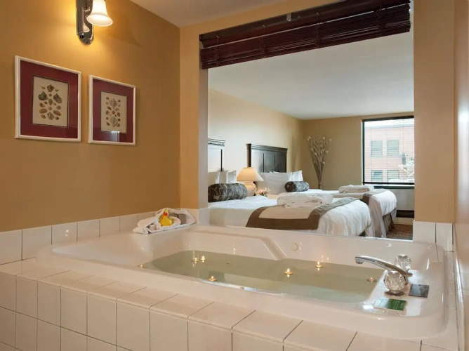 Luxury Suite