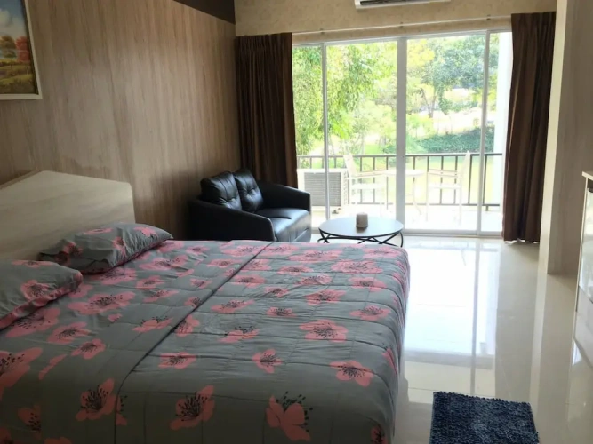 1 Bedroom Standard Suite