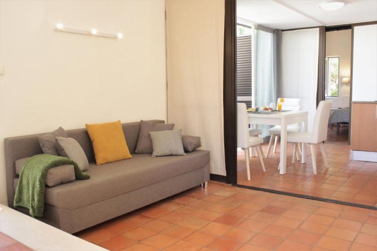1 Bedroom Apartment