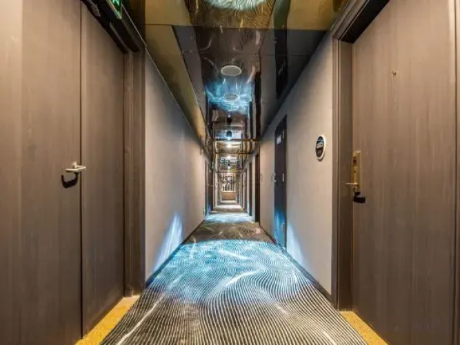Qianhe Holiday Hotel