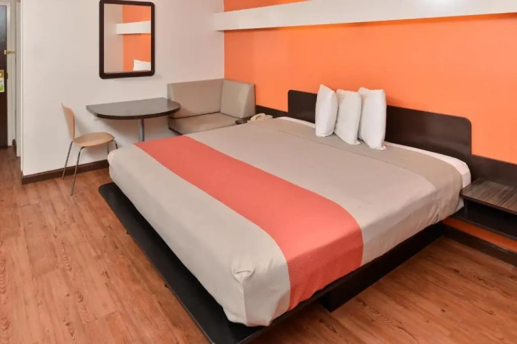 Deluxe Double Suite