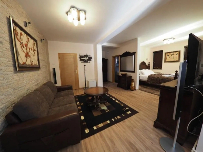 Deluxe Double room with city view