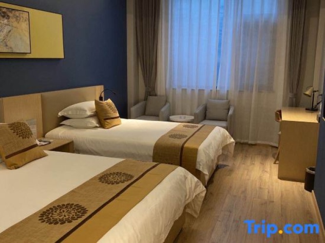 Deluxe Family Suite