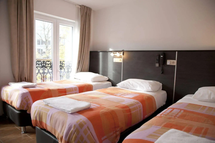 Hotel Barry