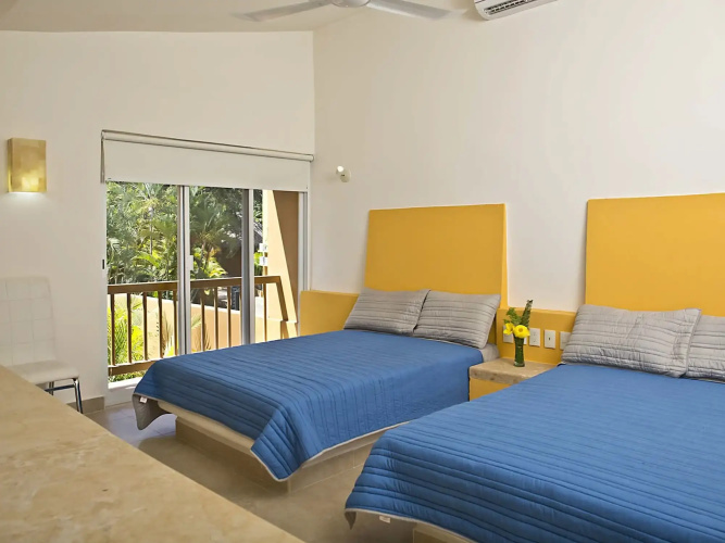 Hotel Ixzi Plus