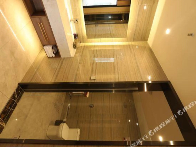 Saint Maur Hotel