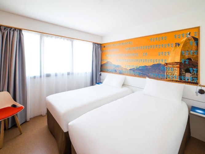 Standard Twin room