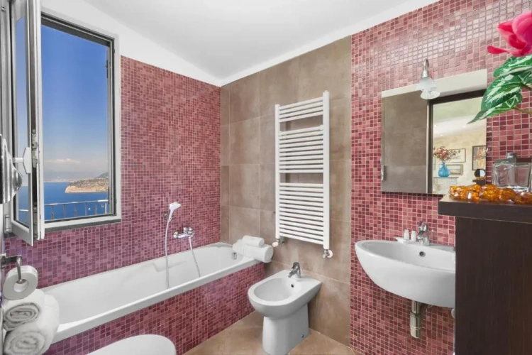 2 Bedrooms Cottage