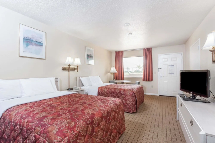 Days Inn Clinton