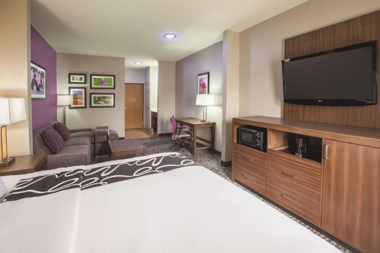 Deluxe Double Suite