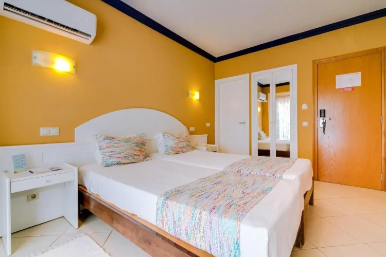 Twin room