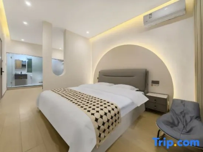 Deluxe Double Suite with view