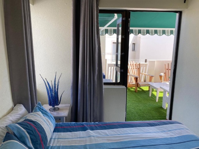 2 Bedrooms Apartment with sea view