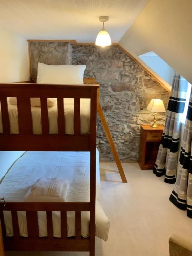 No 10 The Cottage