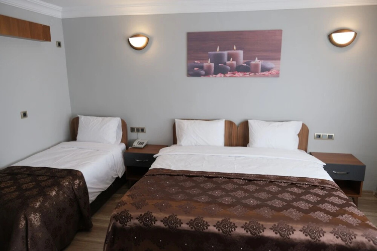 Gunday Otel
