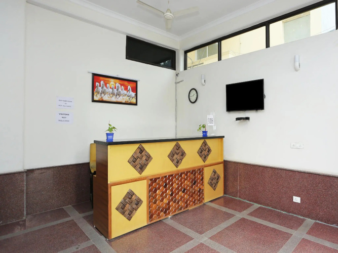 OYO 15822 Ryan Residency