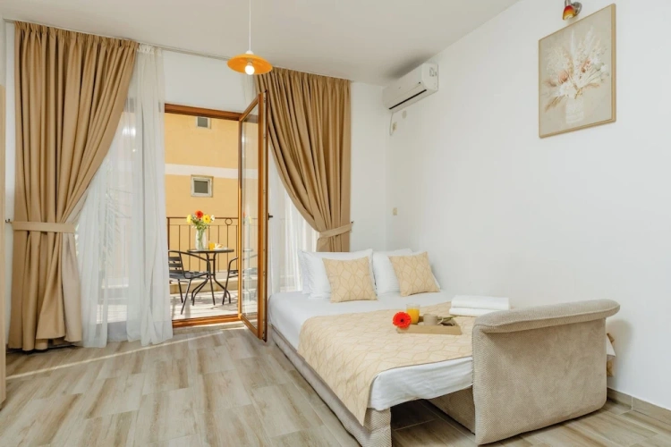 Standard Double room with balcony
