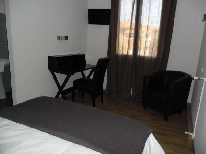 Blue Hotel