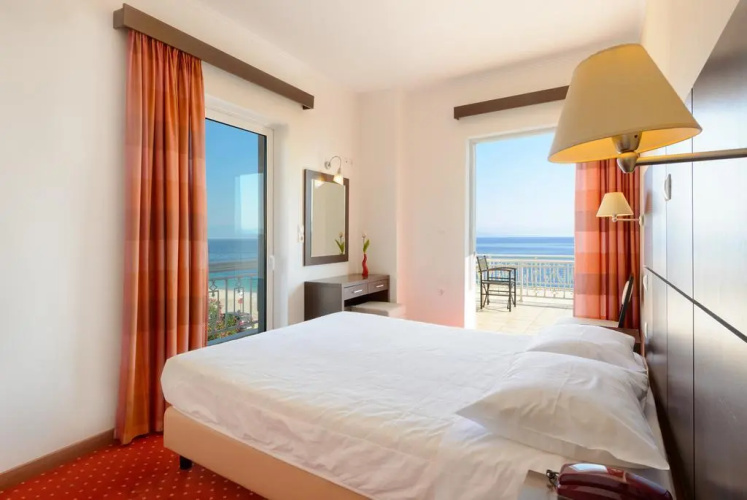 Akrata Beach Hotel
