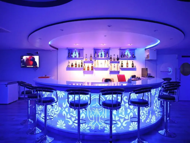 OYO 10607 Hotel Image Point