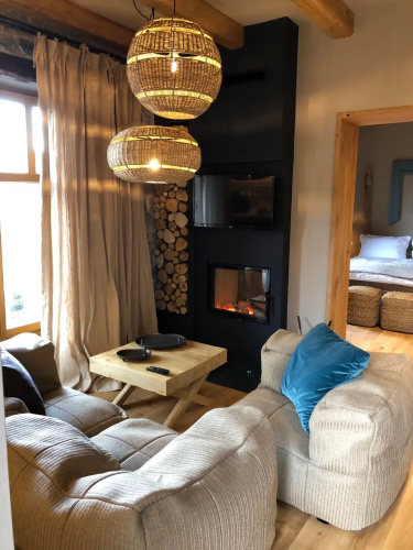 Azanias Chalet