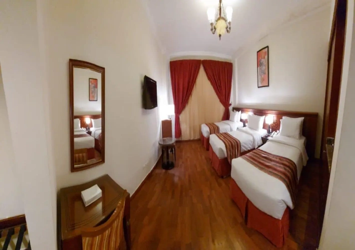 Standard Triple room