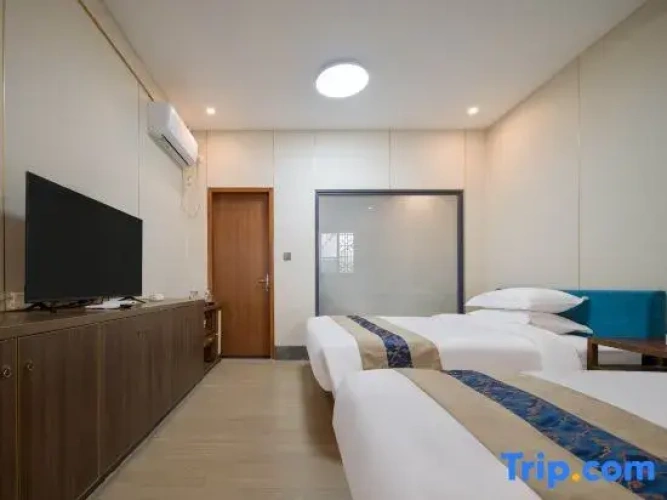 2 Bedrooms Family Suite