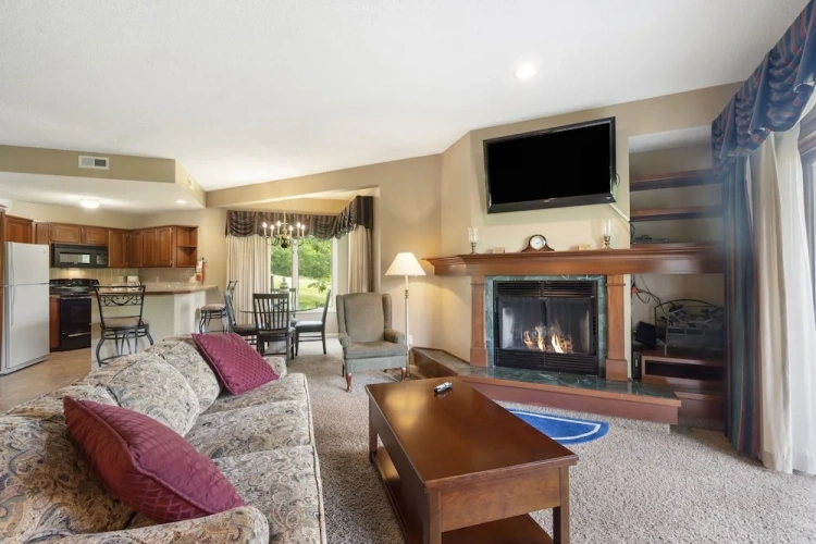 2 Bedrooms Villa