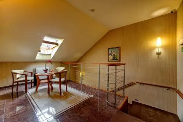 Hotel "Piast"
