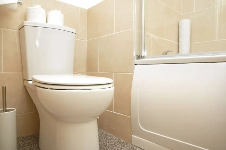 1 bed flat off Royal Mile