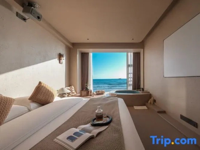 Standard Double room with view