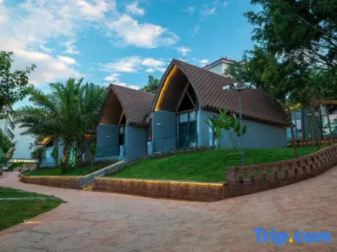 Simao District Lantuo Resort