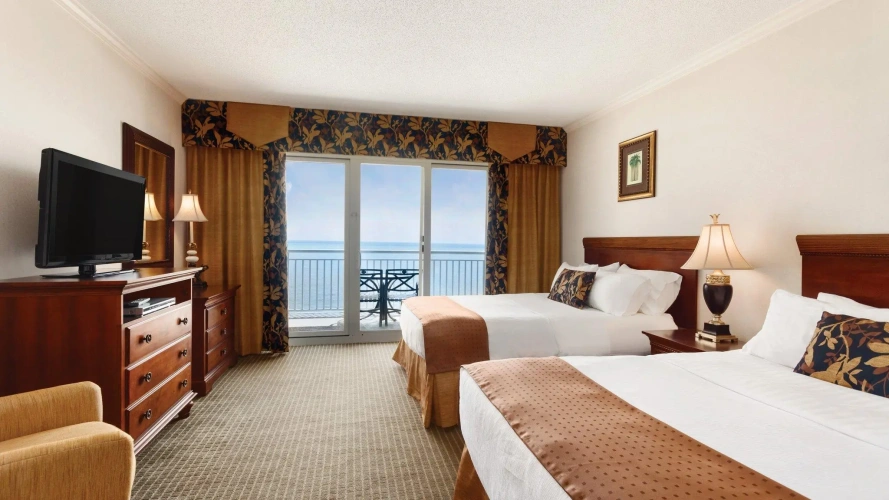 1 Bedroom Quadruple Suite oceanfront