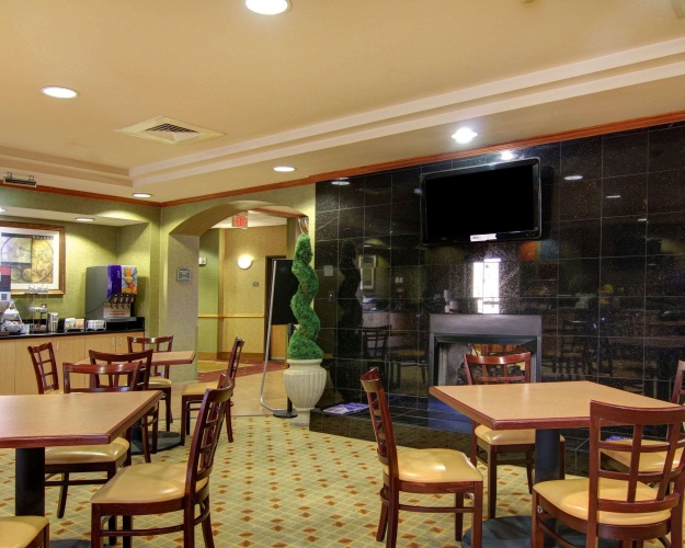 Comfort Suites El Paso West photo 32