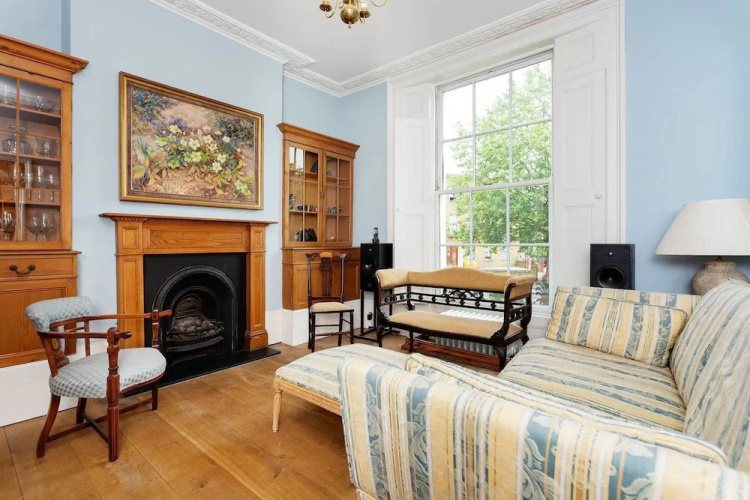 Islington Charm