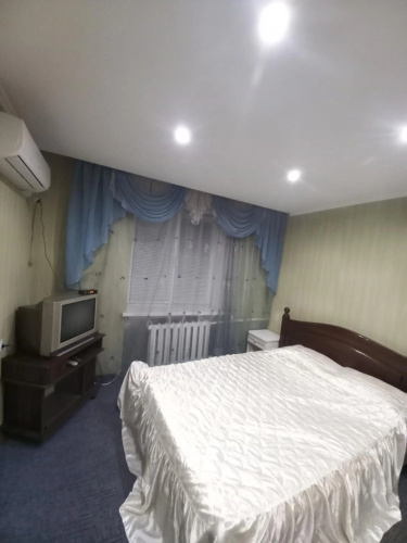 2 комн кв юзр с кондиционером, раздел комнаты