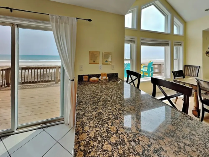 Barefoot Bungalow by Topsail Realty