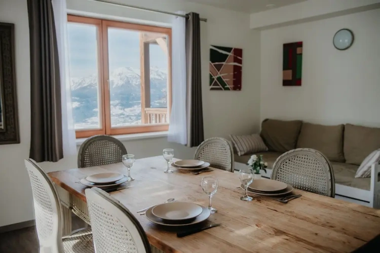 2 Bedrooms Apartment with balcony