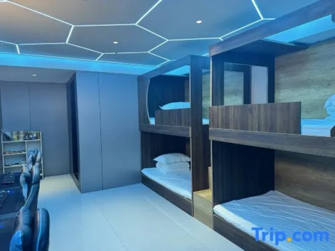 Deluxe Quadruple room