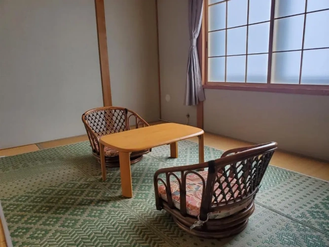 Economy Twin room
