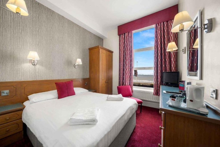 Standard Double room with sea view