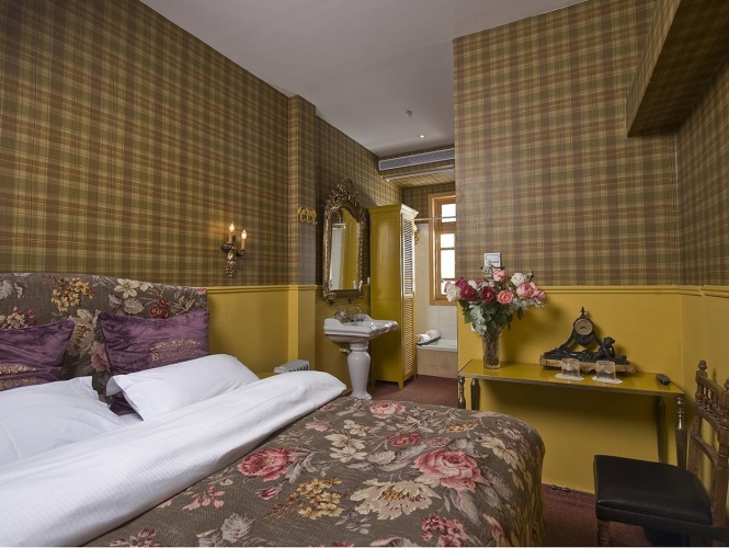 Deluxe room with balcony