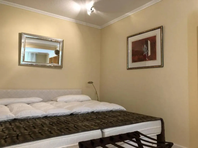 Ferienwohnung in weißer Villa am Kliff