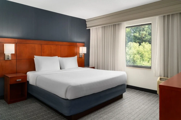 1 Bedroom Suite with balcony